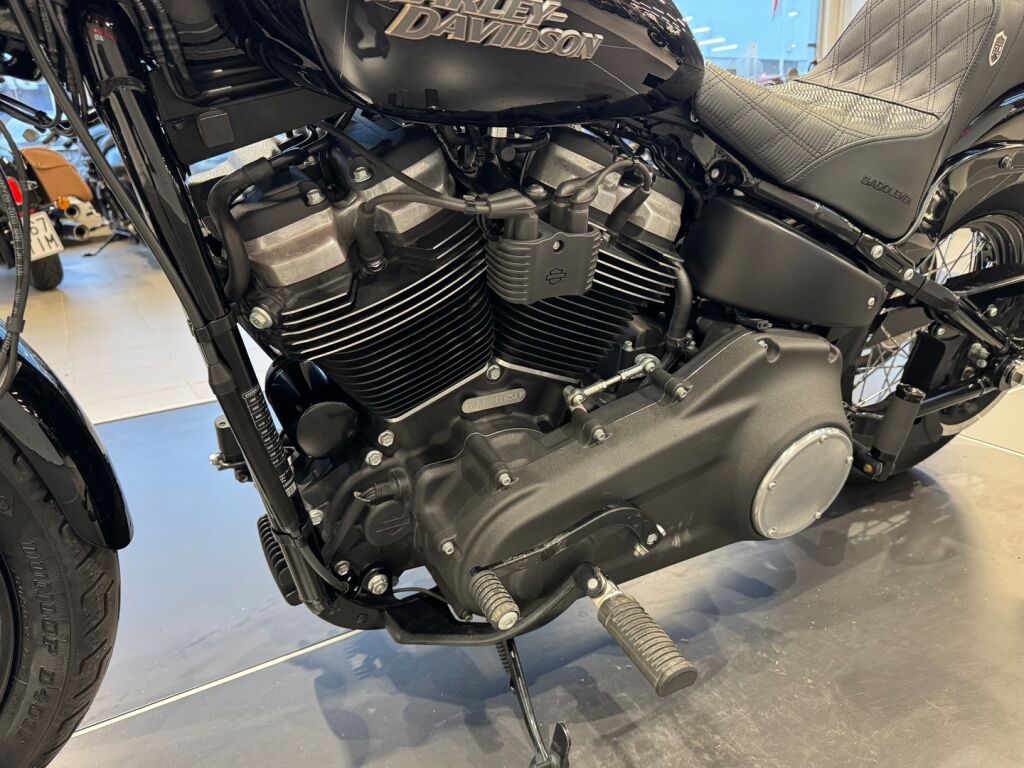 Harley-davidson SOFTAIL 2018 Musta