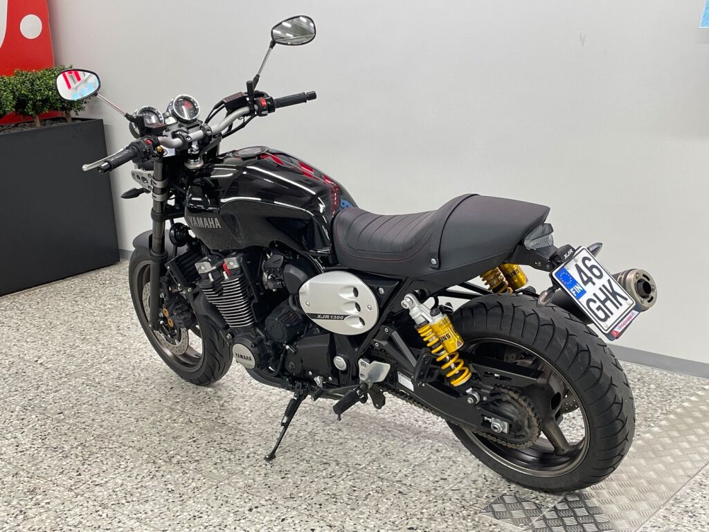 Yamaha XJR 2014 