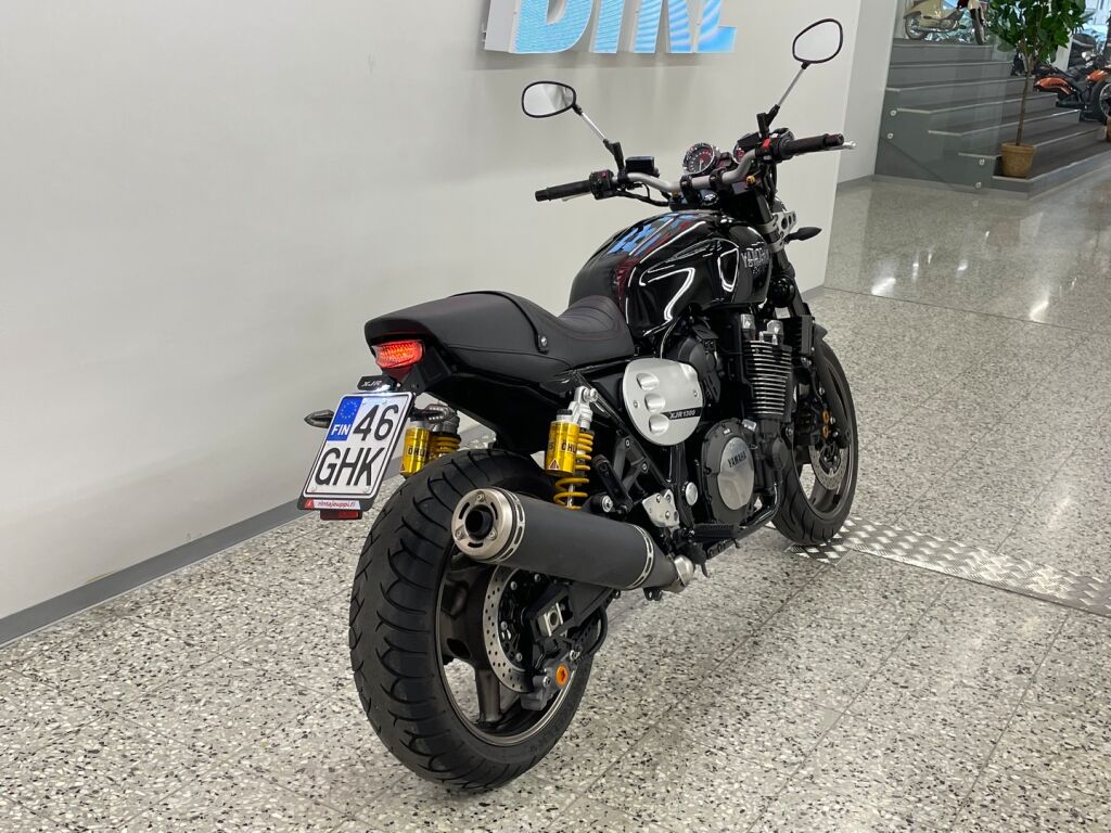 Yamaha XJR 2014 