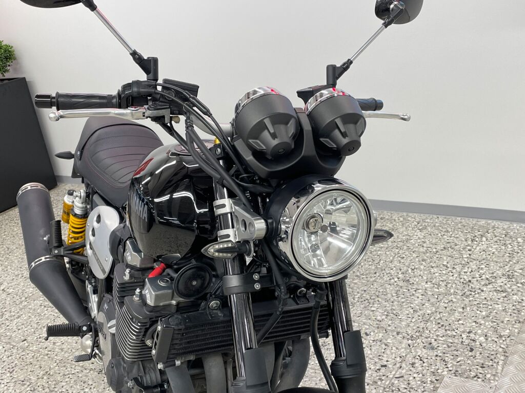 Yamaha XJR 2014 