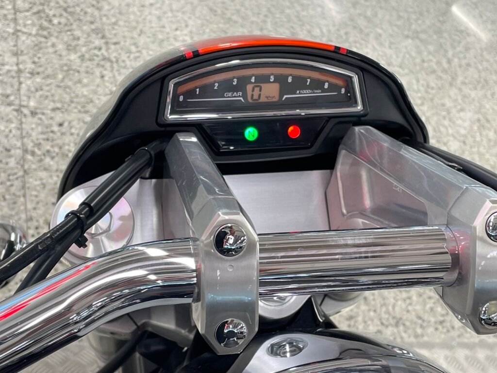 Suzuki Intruder 2012 