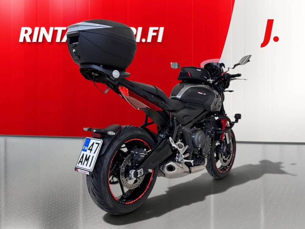 Triumph TRIDENT 2021 