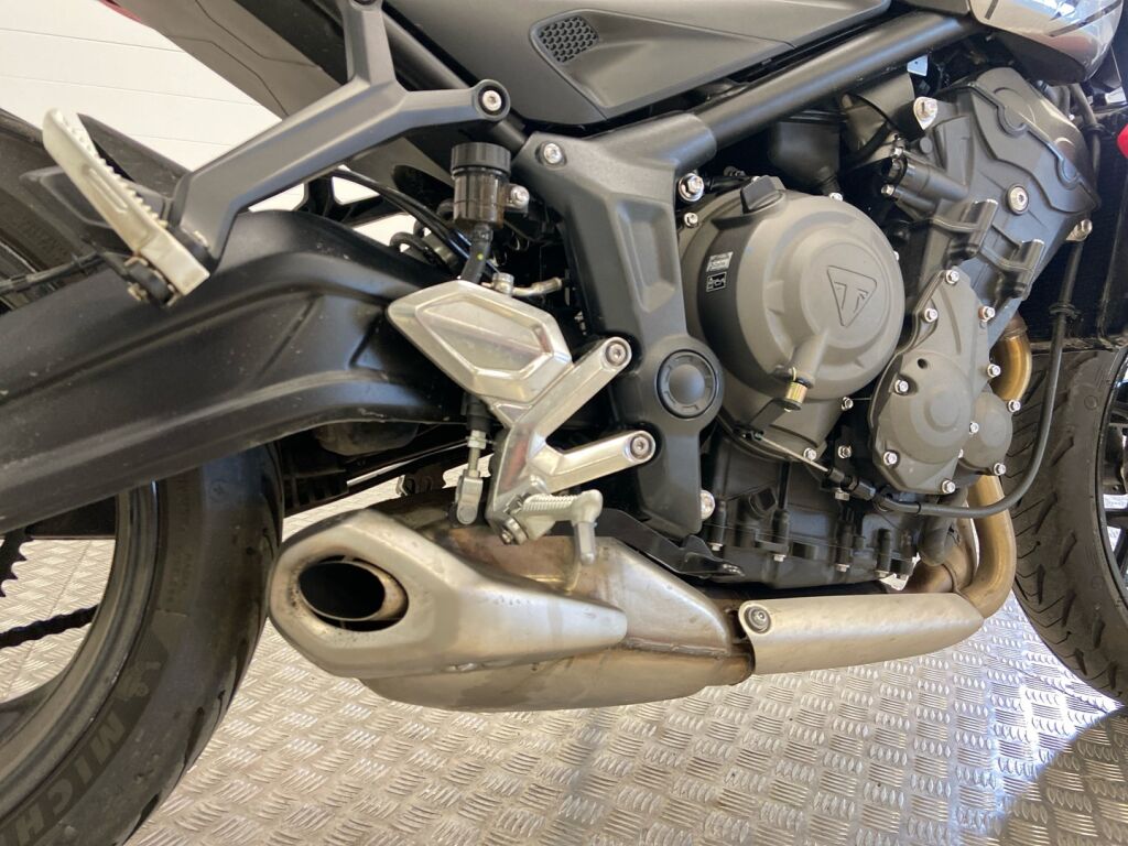 Triumph TRIDENT 2021 