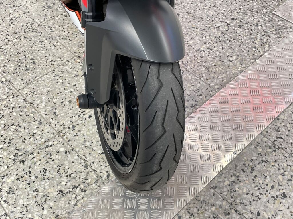 Ktm KTM 1290 Super Duke R 2019 Musta