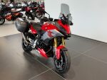 BMW F 2021 Punainen