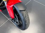 BMW F 2021 Punainen