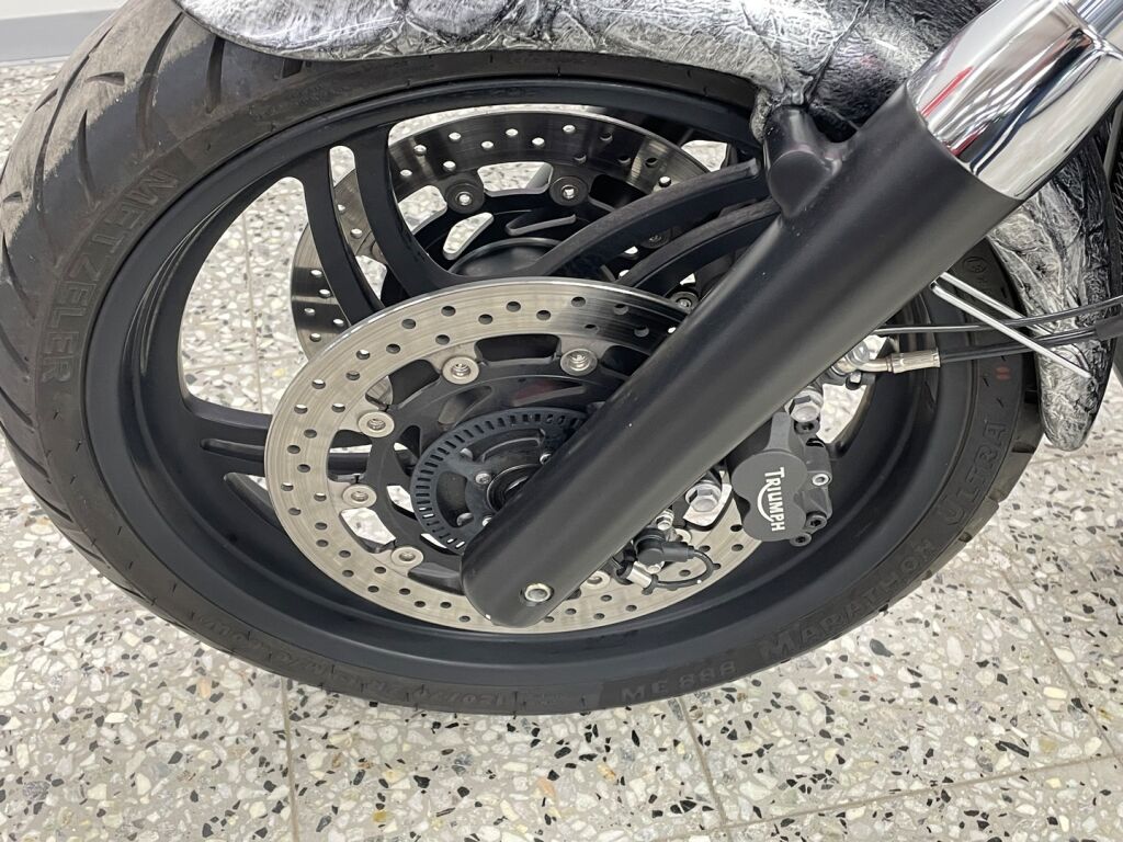 Triumph THUNDERBIRD 2016 ML O 5