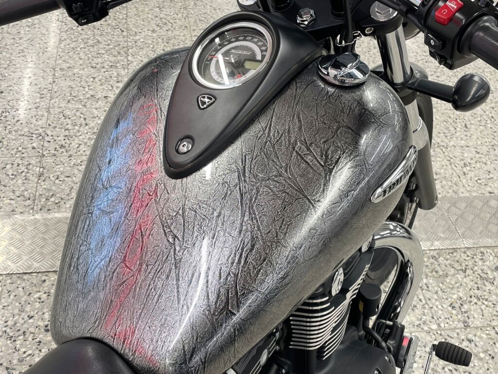 Triumph THUNDERBIRD 2016 ML O 5