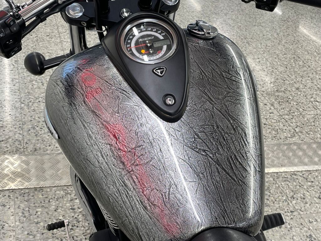 Triumph THUNDERBIRD 2016 ML O 5