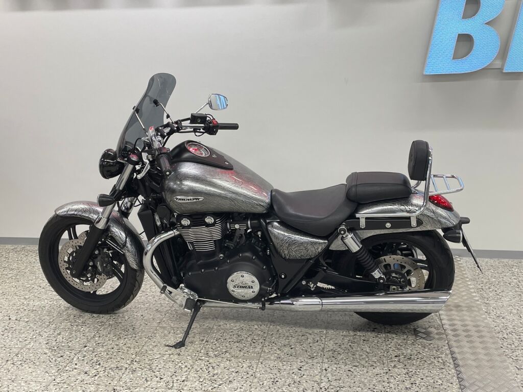 Triumph THUNDERBIRD 2016 ML O 5
