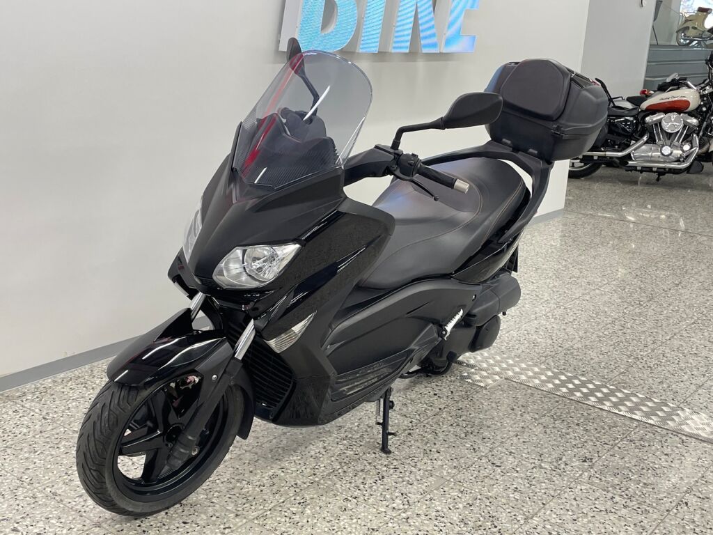 Yamaha X-MAX 2012 