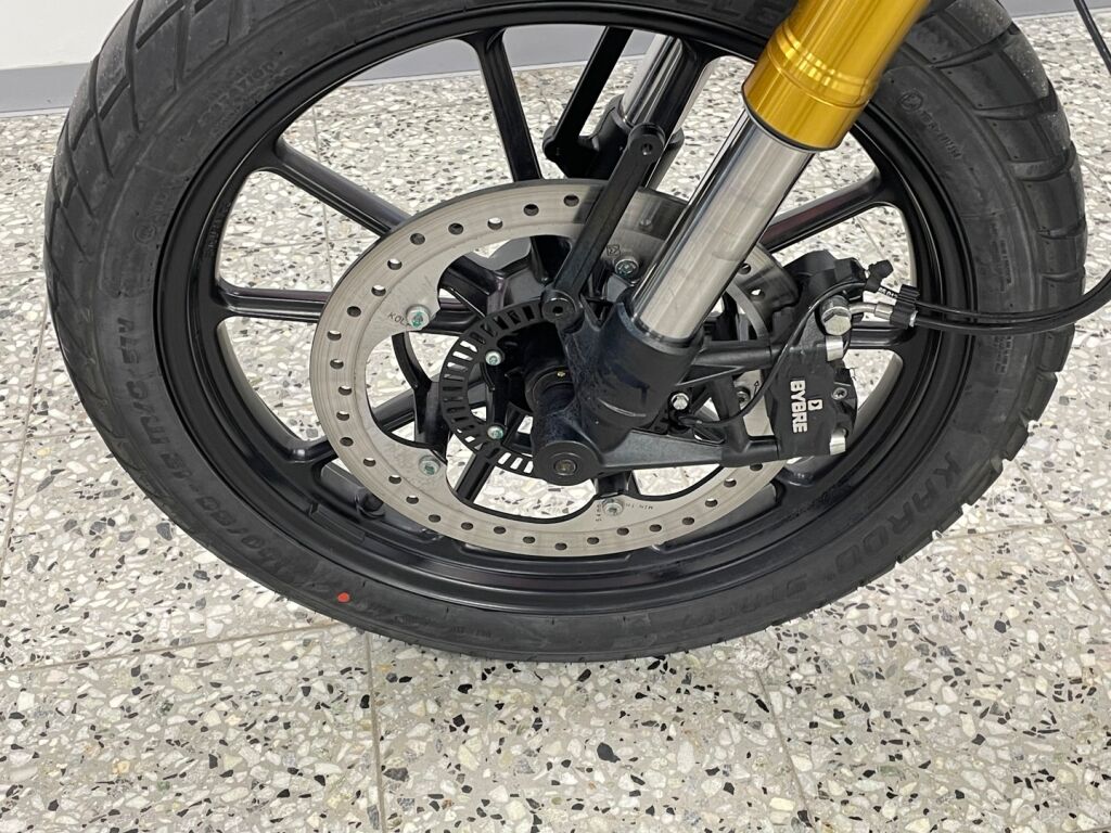 Triumph SCRAMBLER 2025 