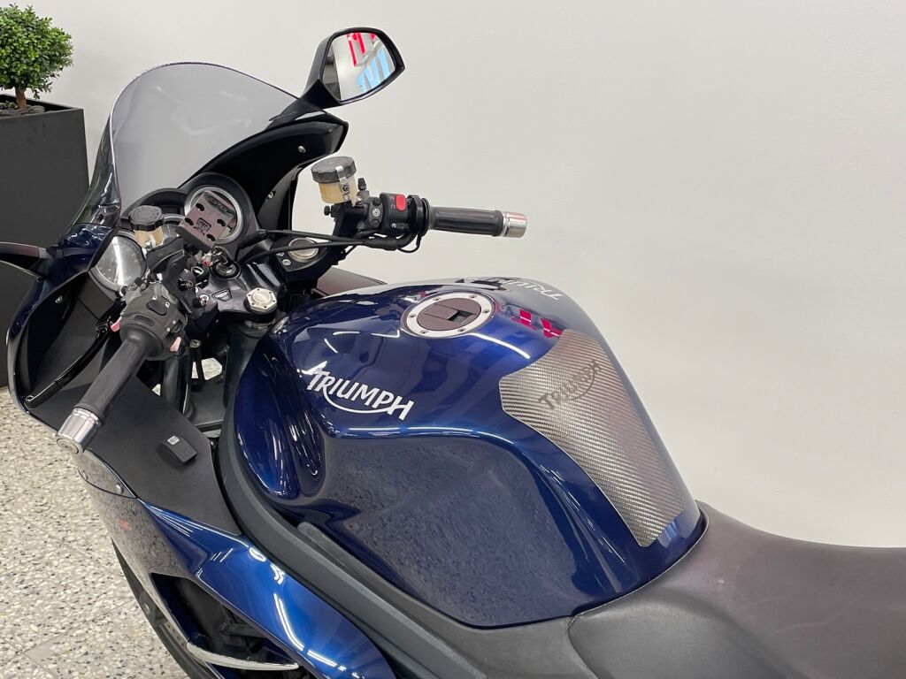 Triumph SPRINT 2010 