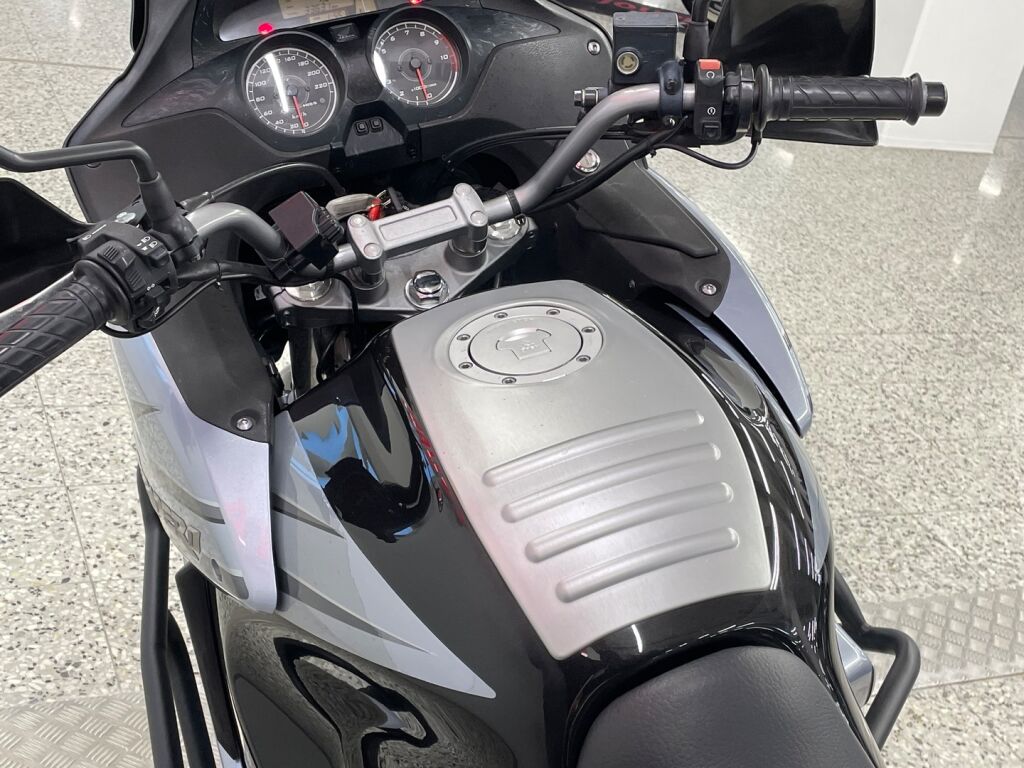 Honda XL 2011 