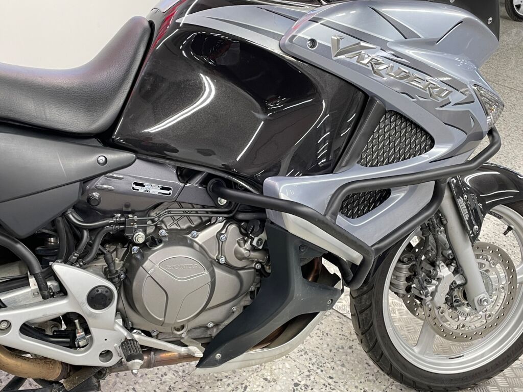 Honda XL 2011 