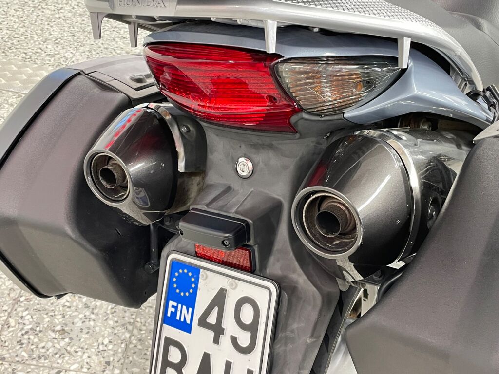 Honda XL 2011 