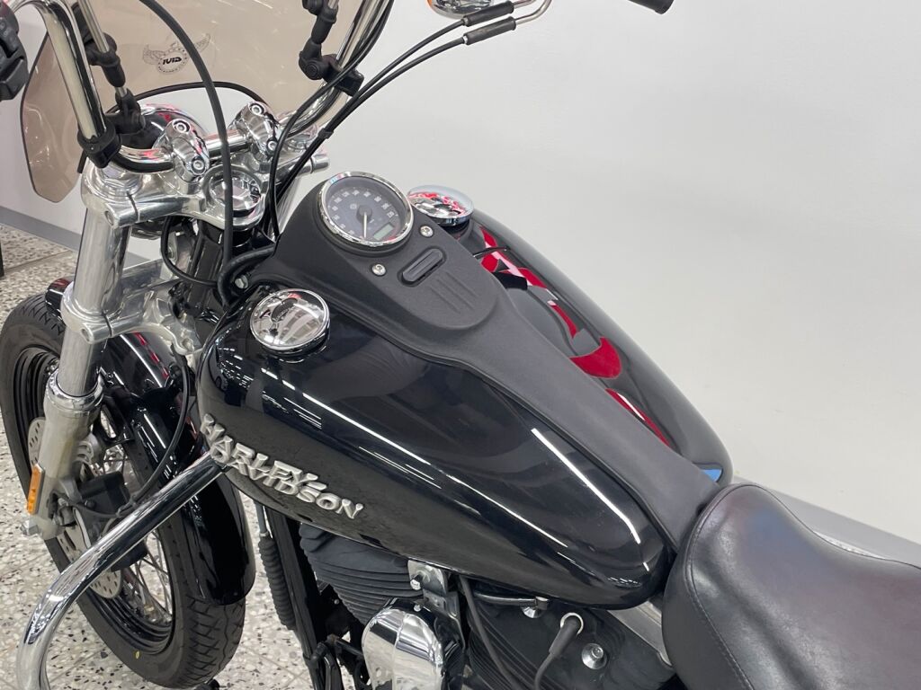 Harley-davidson DYNA 2012 