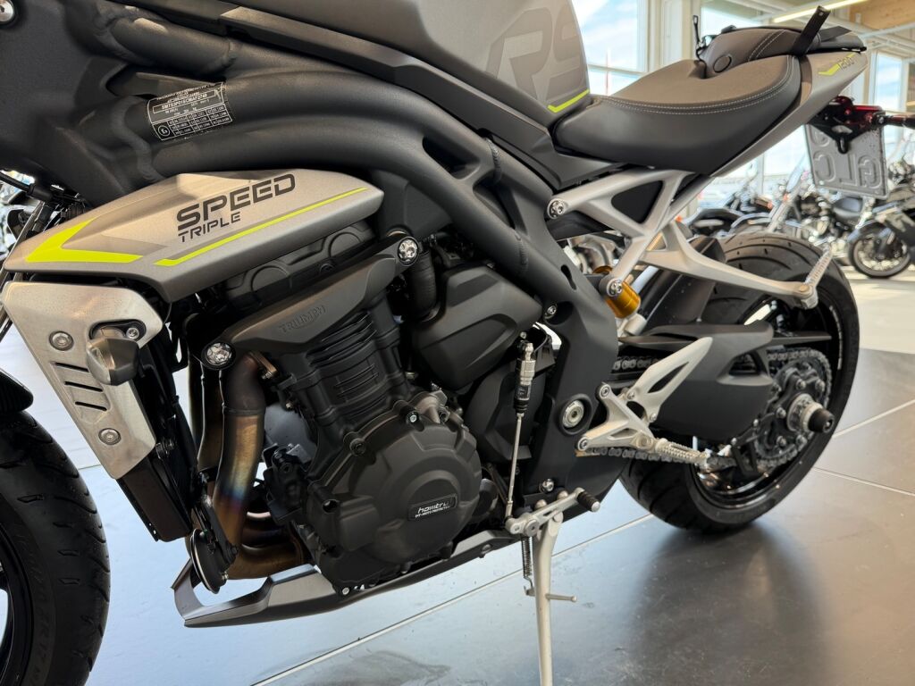 Triumph SPEED TRIPLE 2023 