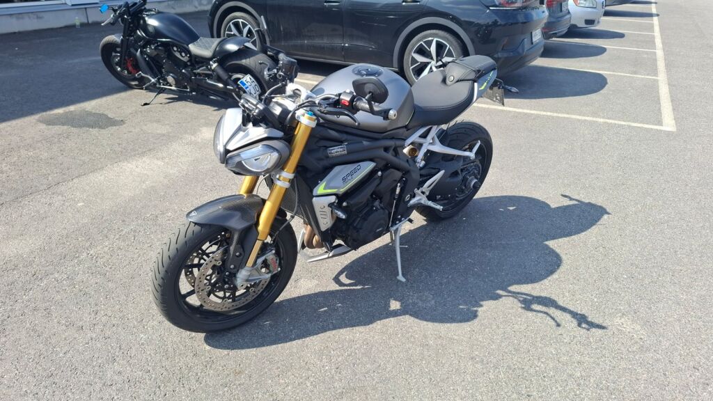 Triumph SPEED TRIPLE 2023 