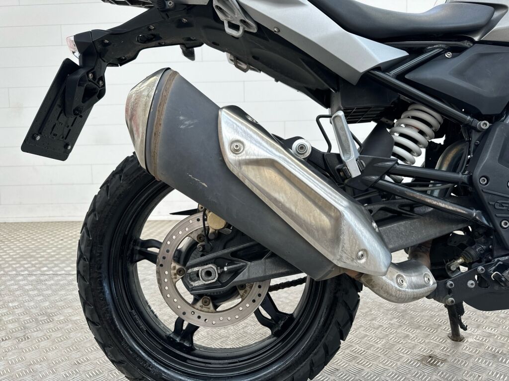 BMW G 2022 Valkoinen