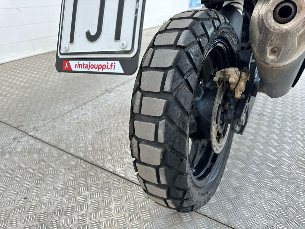 BMW G 2022 Valkoinen