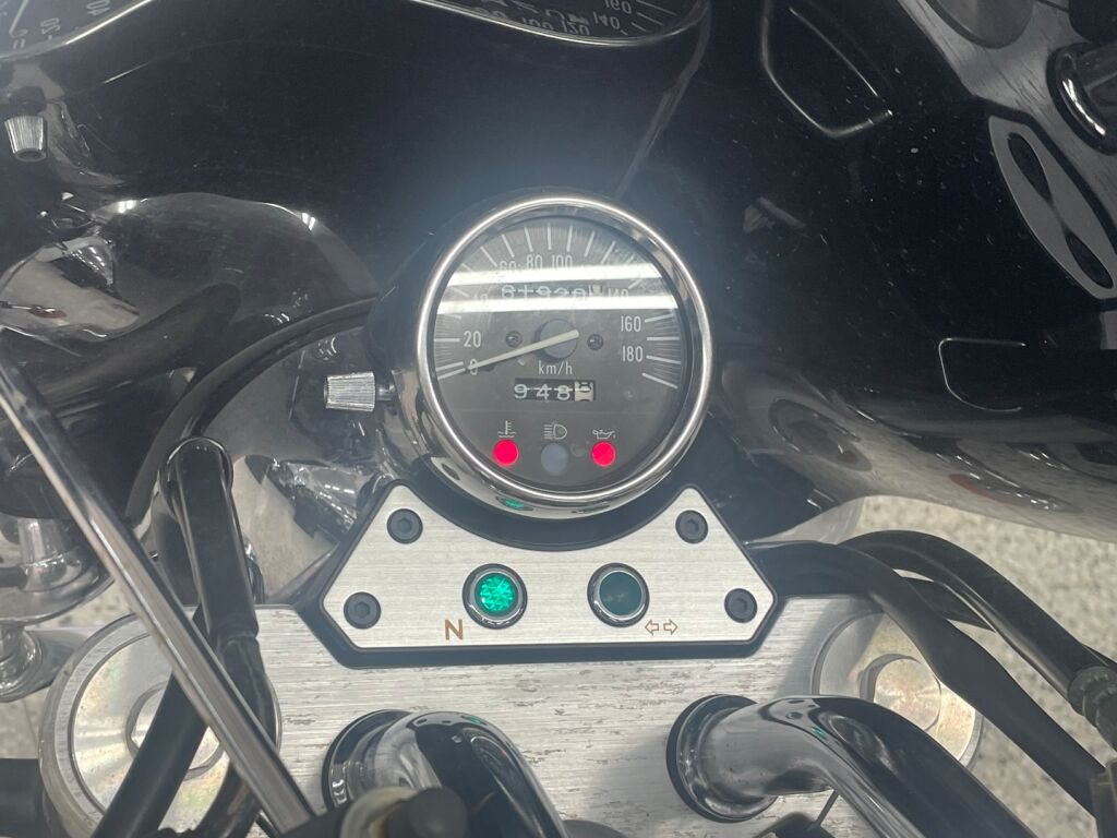Suzuki VZ 2000 
