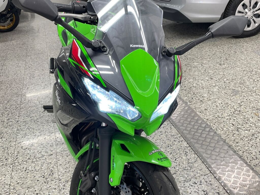 Kawasaki NINJA 2023 