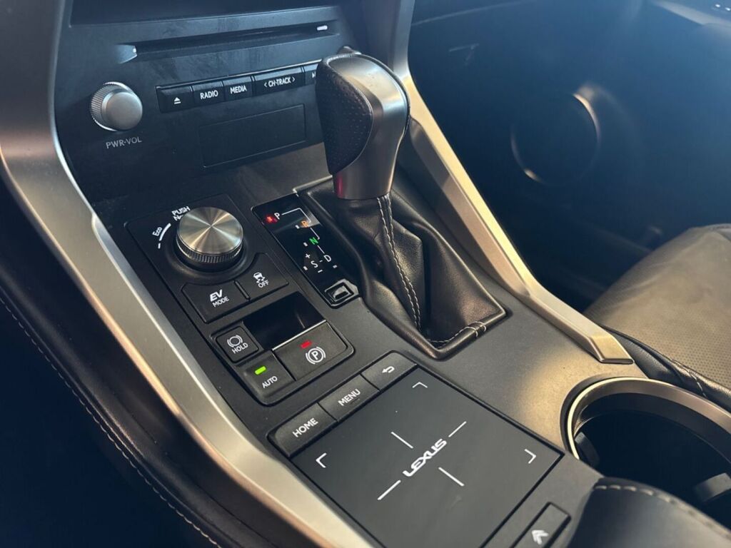 Lexus NX 2020 Valkoinen