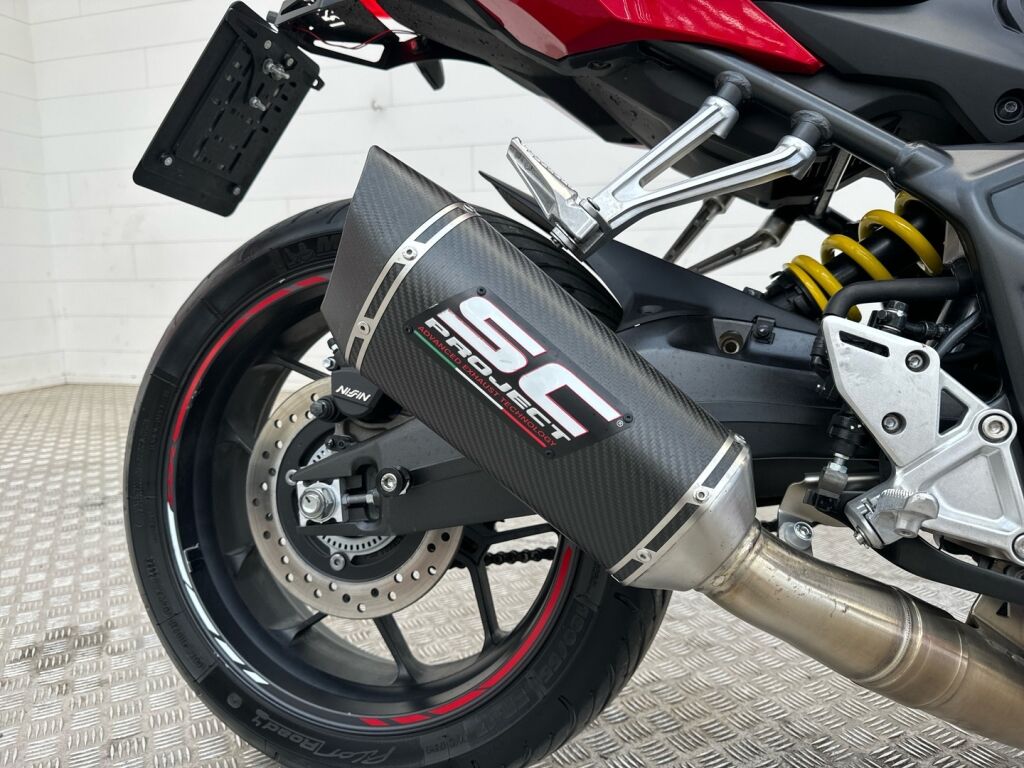 Honda CBR 2021 Punainen