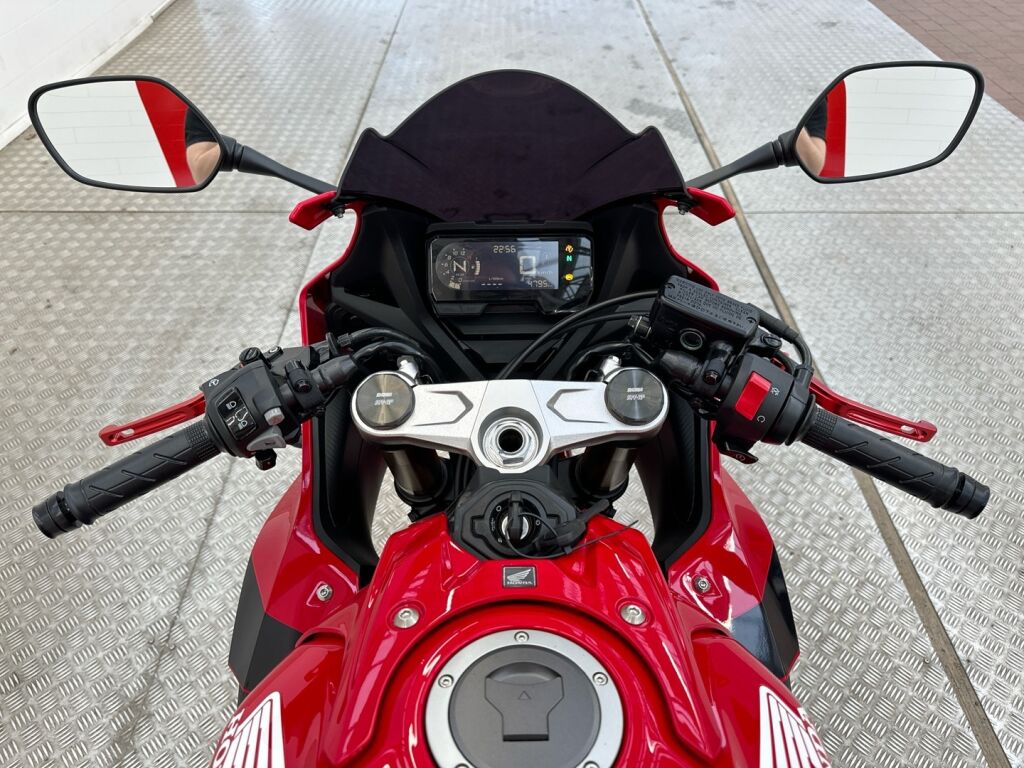 Honda CBR 2021 Punainen