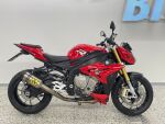 BMW S 2014 Punainen