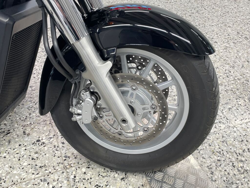 Suzuki INTRUDER 2013 