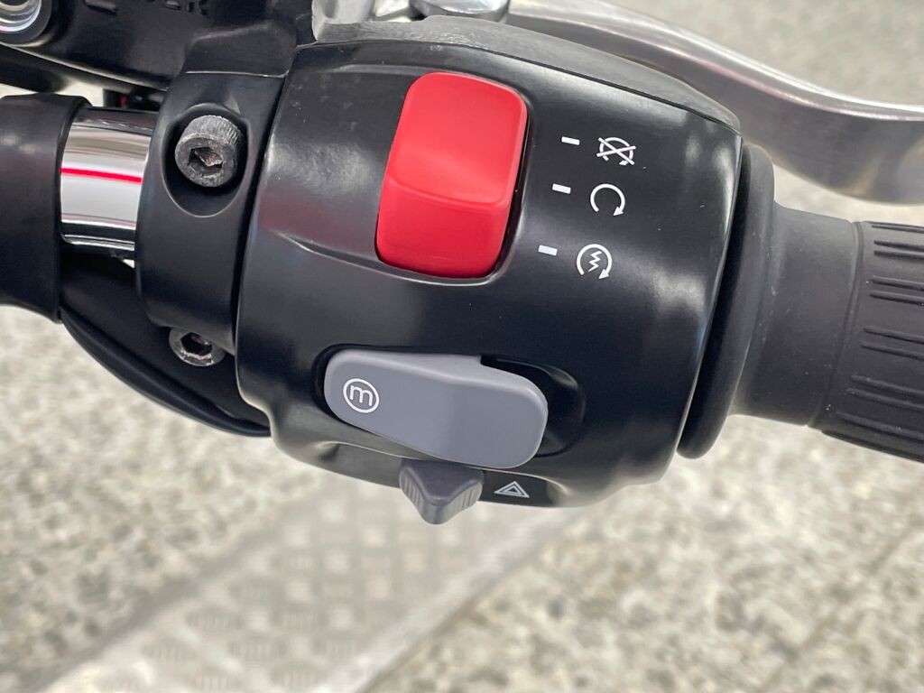 Triumph SPEEDMASTER 2022 