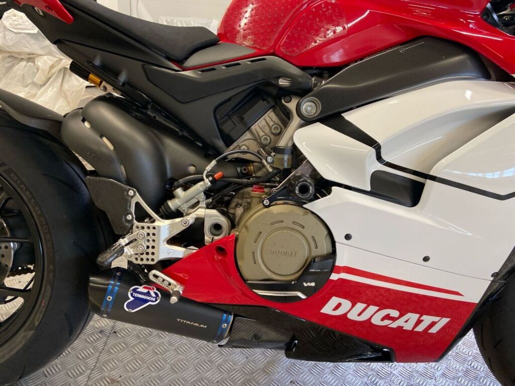 Ducati PANIGALE V4 2019 Punainen