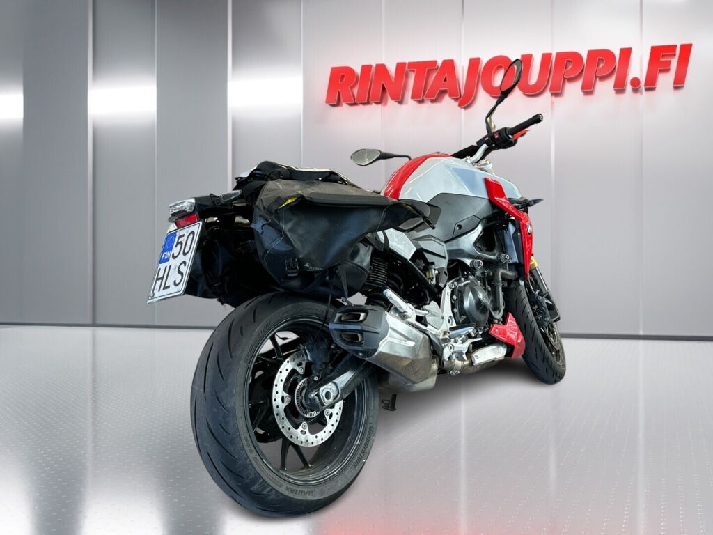 BMW F 2020 Musta puna harmaa