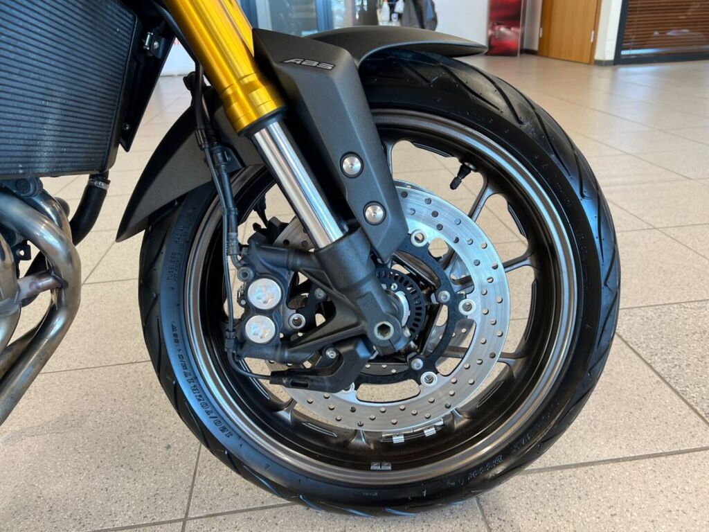 Yamaha MT-09 2015 