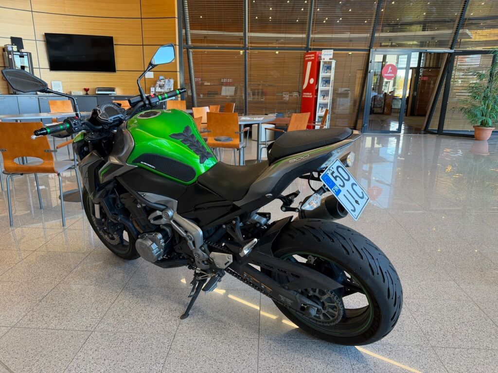 Kawasaki Z 2020 Musta
