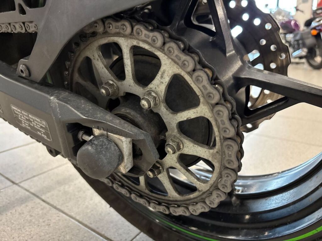 Kawasaki Z 2020 Musta