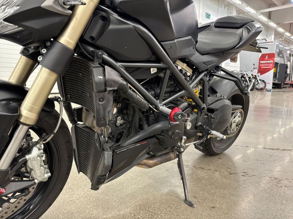 Ducati STREETFIGHTER 2012 