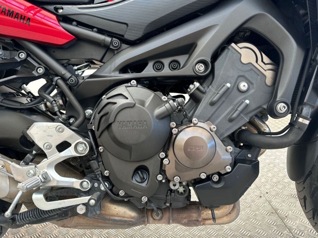 Yamaha MT-09 2015 