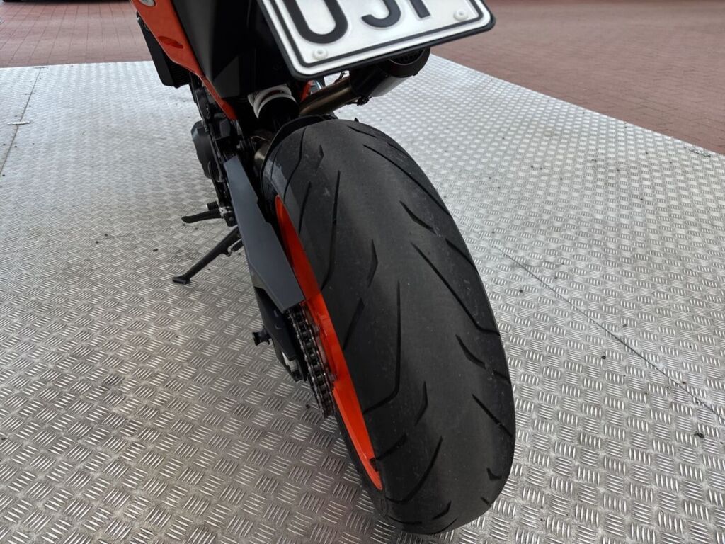 Ktm 890 2022 