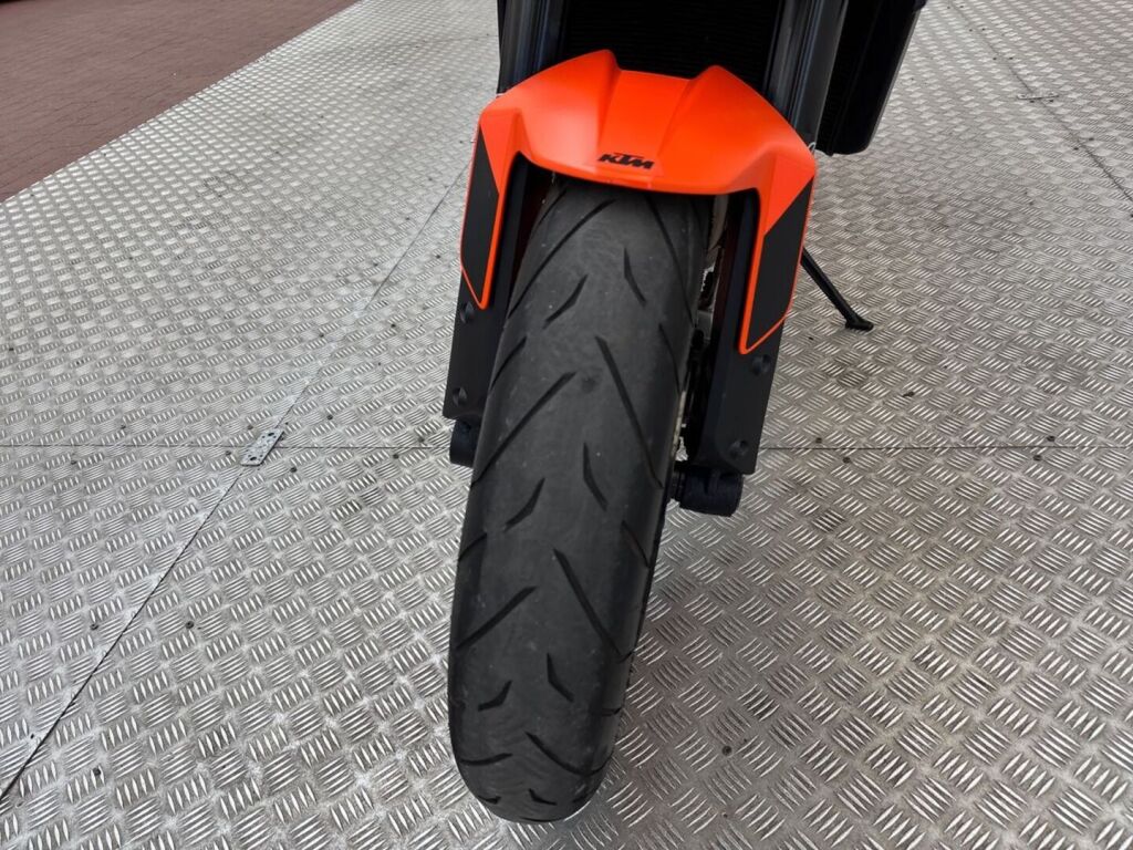 Ktm 890 2022 