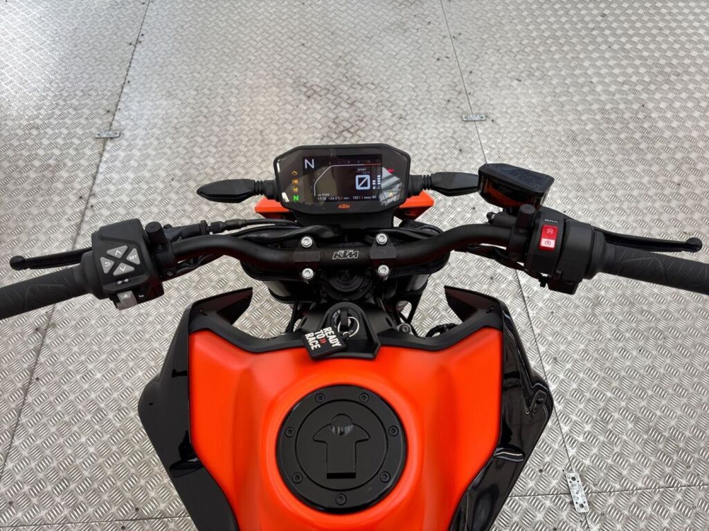 Ktm 890 2022 