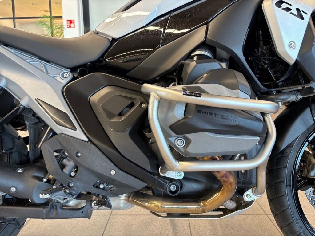 BMW R 2025 Valkoinen
