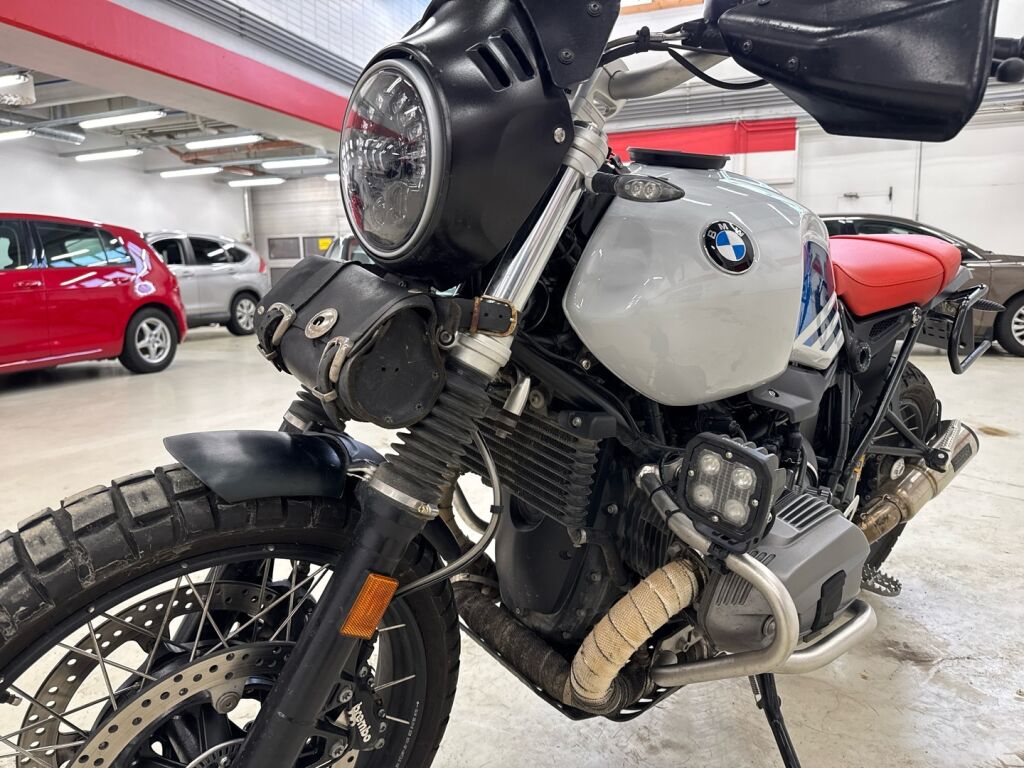 BMW R 2019 Valkoinen