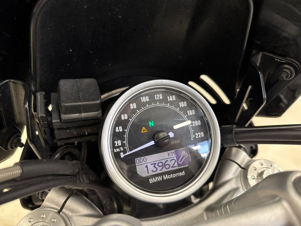 BMW R 2019 Valkoinen