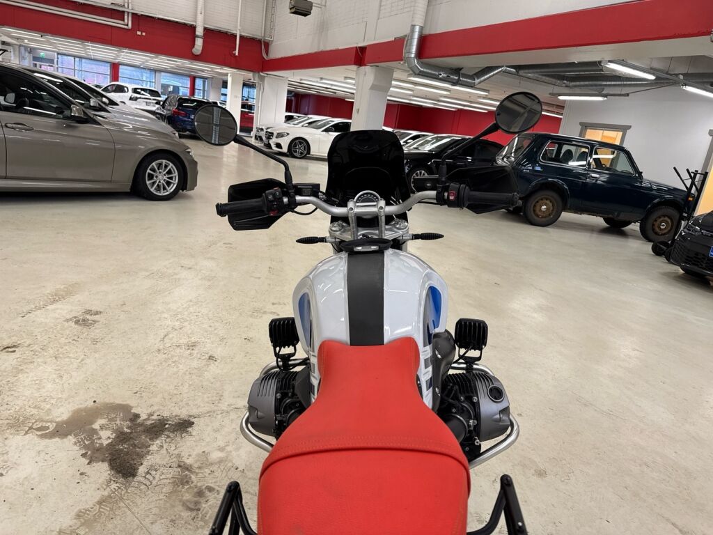 BMW R 2019 Valkoinen