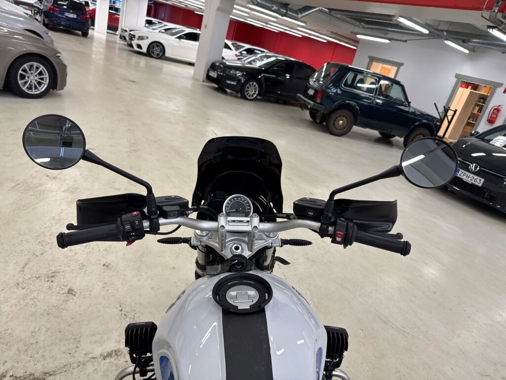 BMW R 2019 Valkoinen
