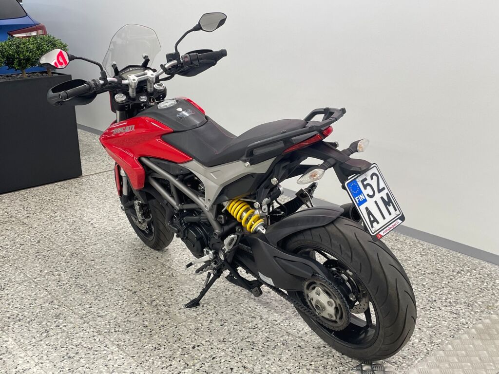 Ducati Hyperstrada 2014 Punainen