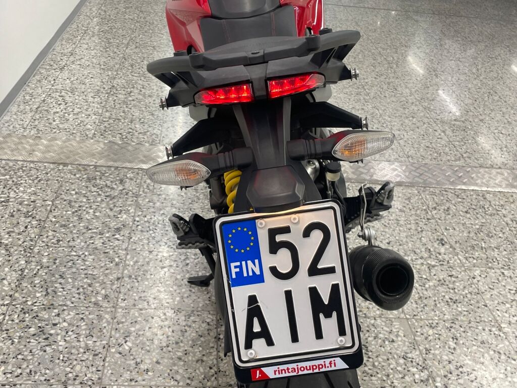 Ducati Hyperstrada 2014 Punainen